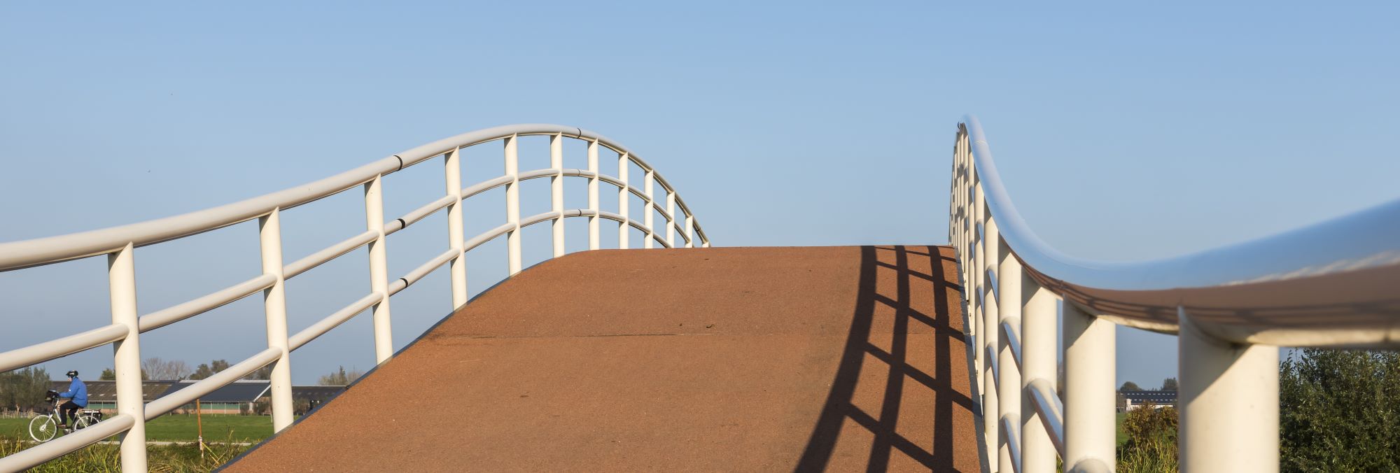 Een bekende fietsbrug in Groot Ammers.