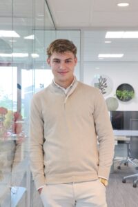 Levi Knulst Intro Personeel