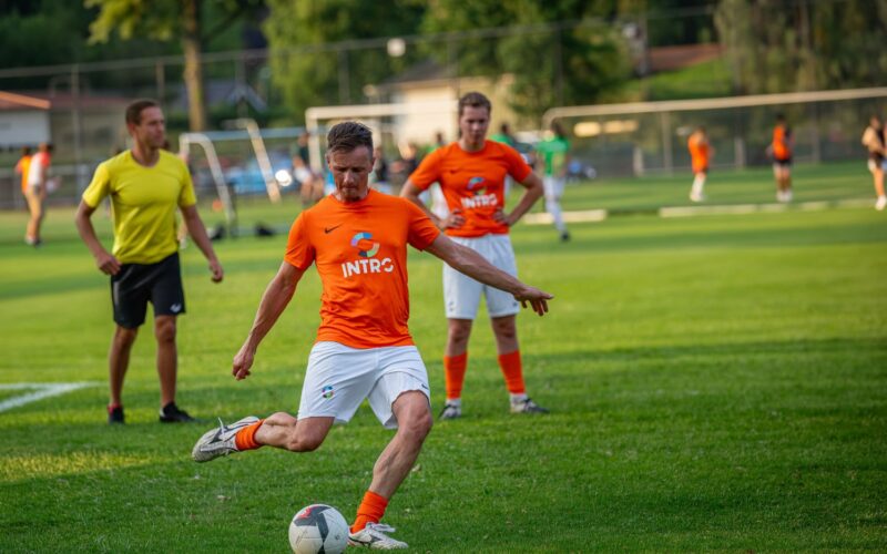 Johan Vermeulen spelend op de Intro Cup