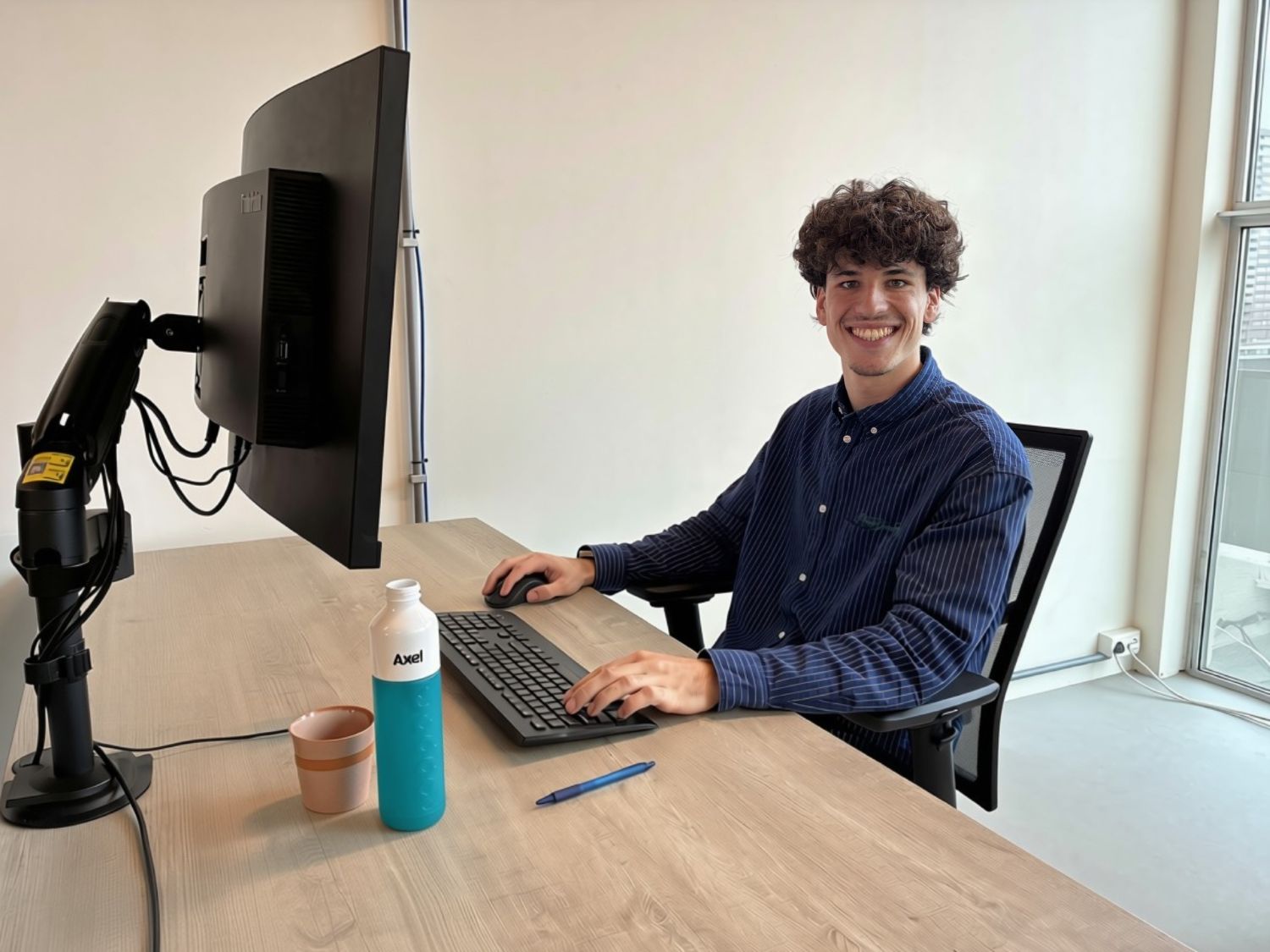 Beginnend recruiter Axel: “We kunnen echt iets voor mensen betekenen” 
